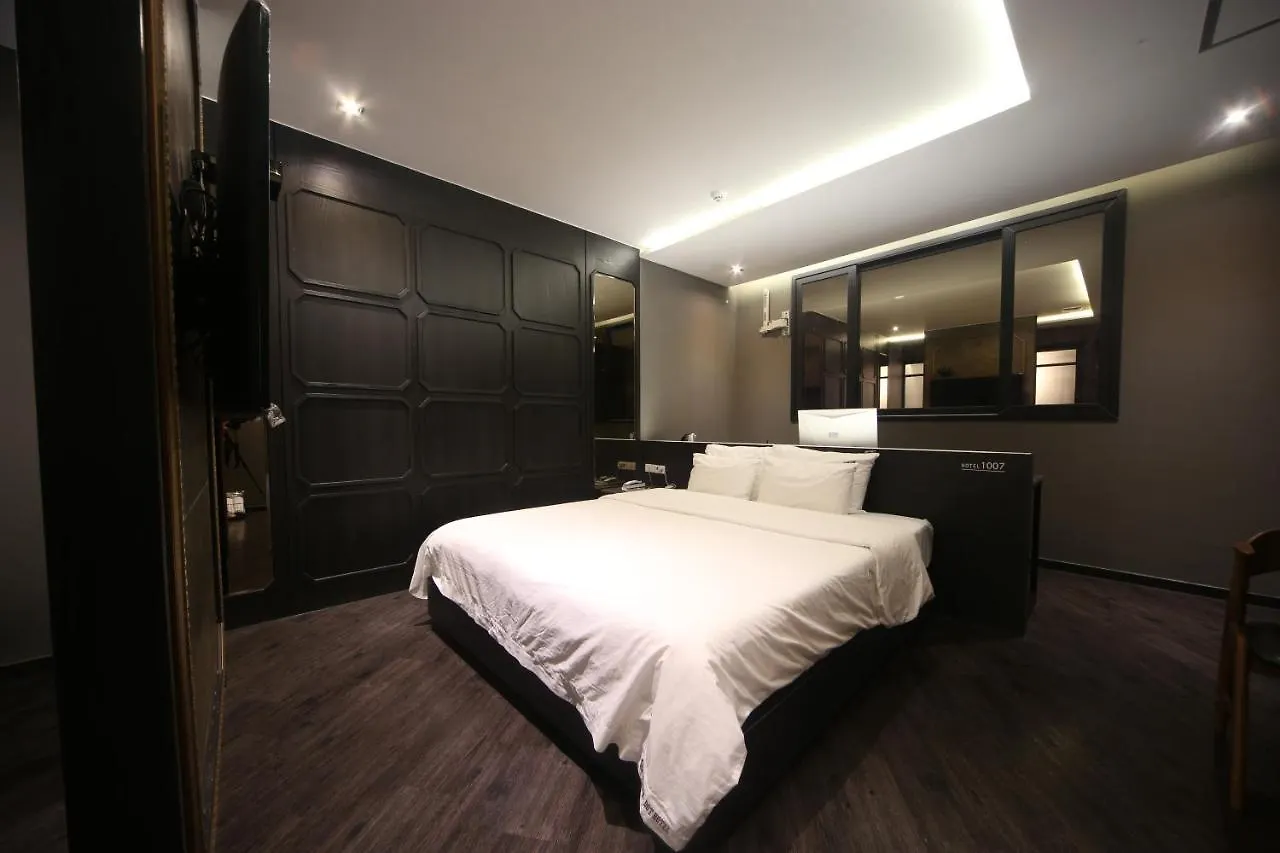 Beomil Brown Dot Hotel Busan