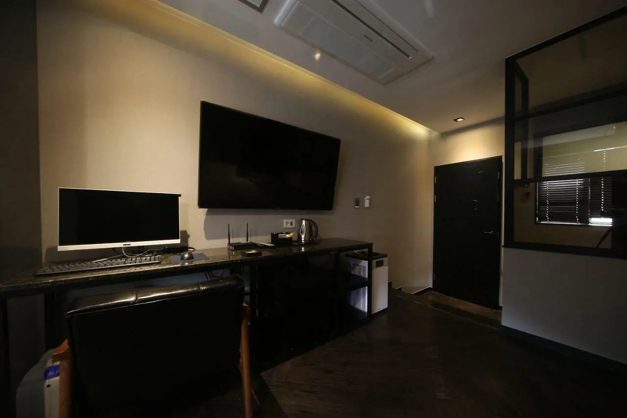 Beomil Brown Dot Hotel Busan