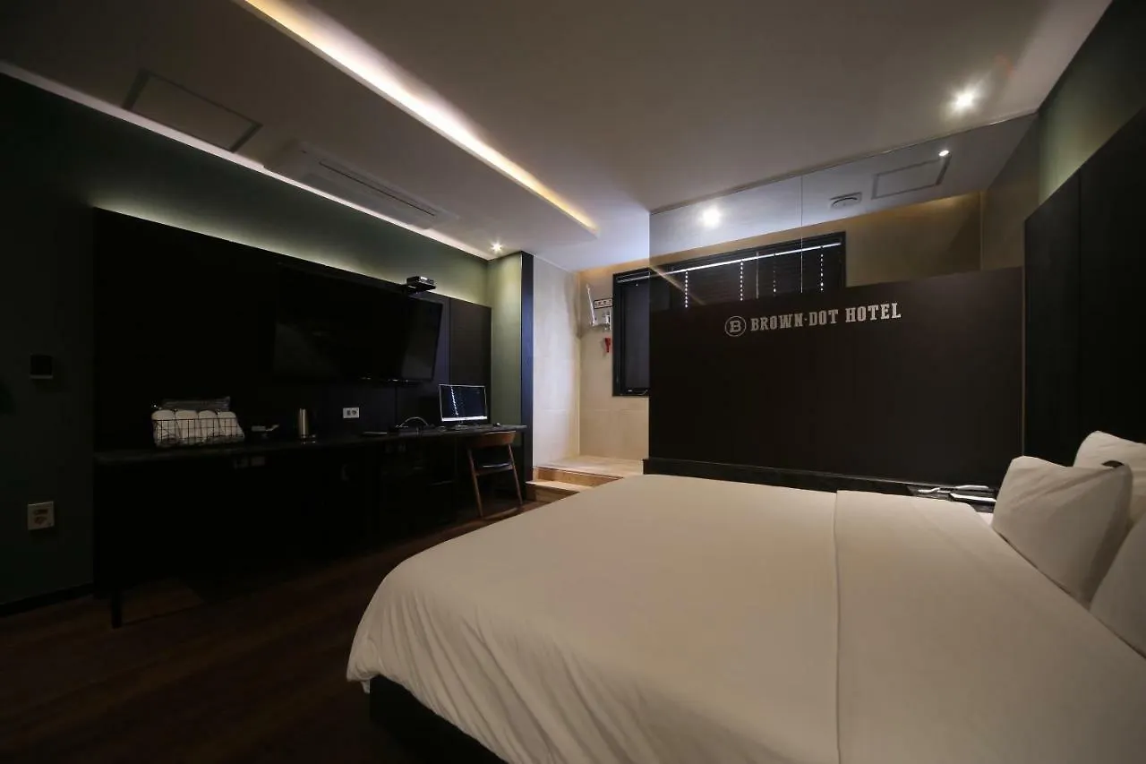Beomil Brown Dot Hotel Busan