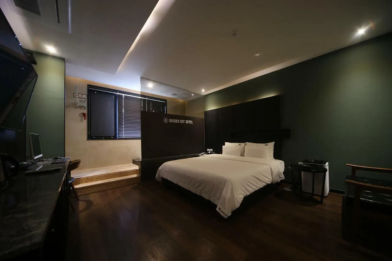Beomil Brown Dot Hotel Busan