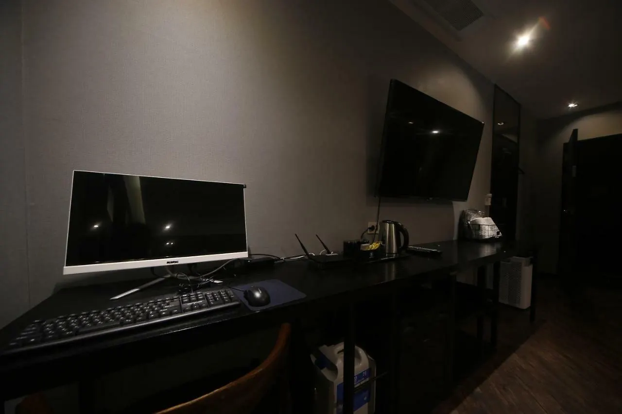 Beomil Brown Dot Hotel Busan 2*,  South Korea