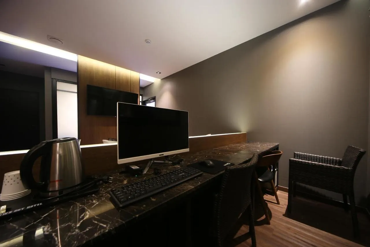 Beomil Brown Dot Hotel Busan